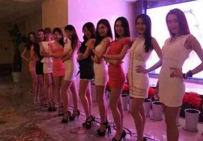 看你喜欢的特殊服务有多令人作呕澳门新葡京“私密影院”全过程(图5)