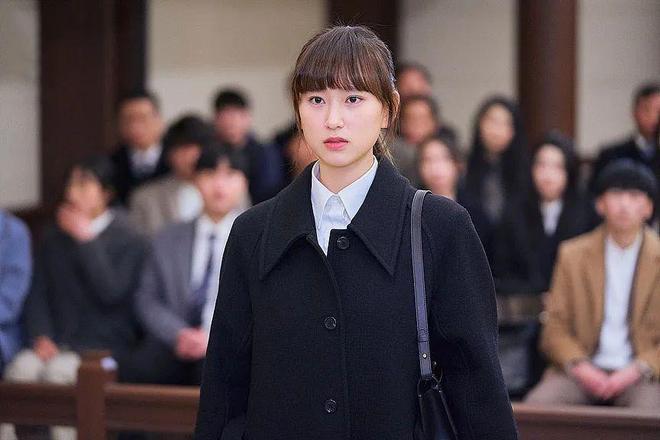 生无法落户上海法院：公司赔偿5万元新葡京娱乐实习公司误缴社保